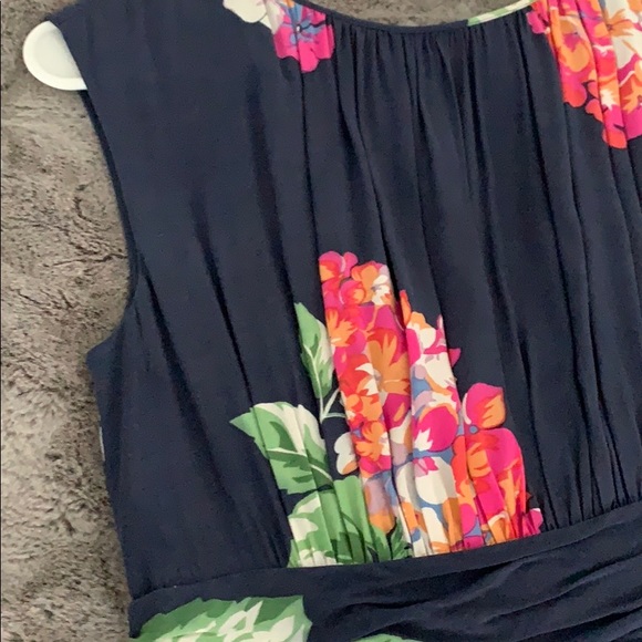 Gorgeous Boden Dress - Picture 2 of 5